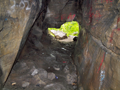 Devil's Hole Cave photo 03